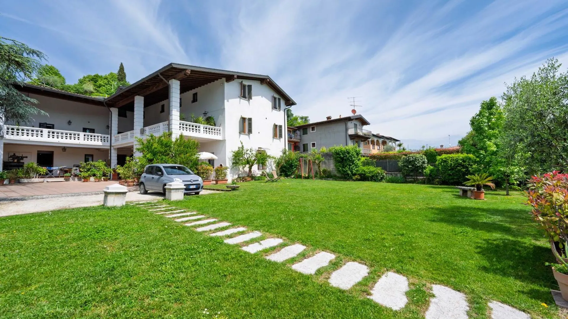 San Carlo Appartamenti Vacanze Soiano Del Lago 0*,  Italien