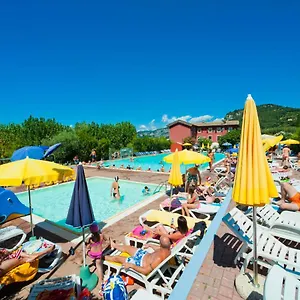 locazione-turistica-family-camping-serenella-1.hotelinveneto.com/